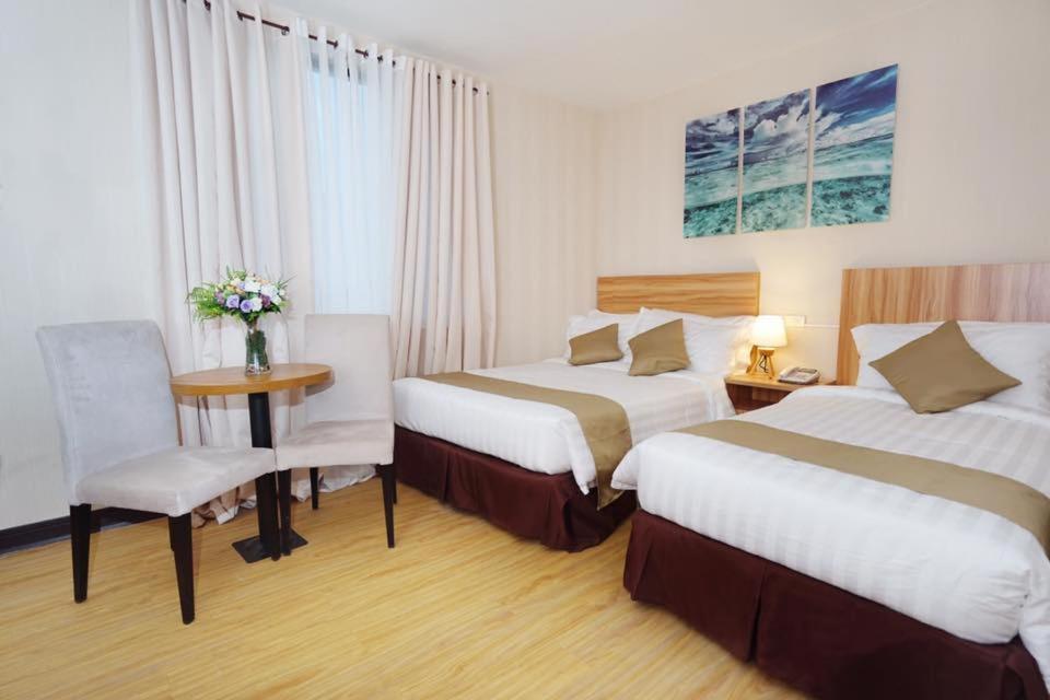 Baypark Hotel Calbayog Ngoại thất bức ảnh
